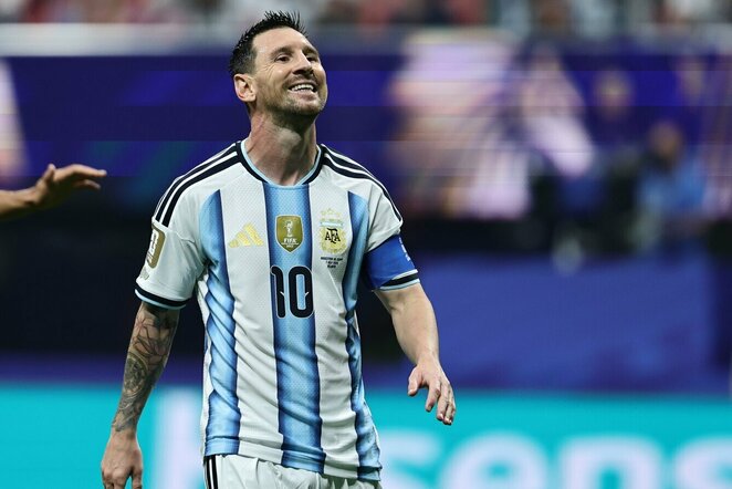 Lionelis Messi | EPA / RONALD WITTEK nuotr.