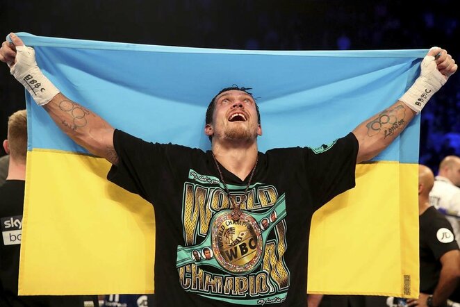 Oleksandras Usykas prieš Tony Bellew | Scanpix nuotr.
