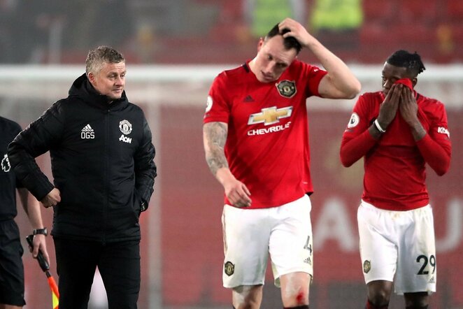 Ole Gunnaras Solskjaeras, Philas Jonesas ir Aaronas Wan-Bissaka | Scanpix nuotr.