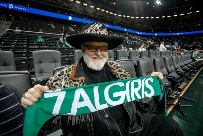 Žinomi žmonės ir sirgaliai rungtynėse su „Anadolu Efes“ | Eriko Ovčarenko / BNS foto nuotr.