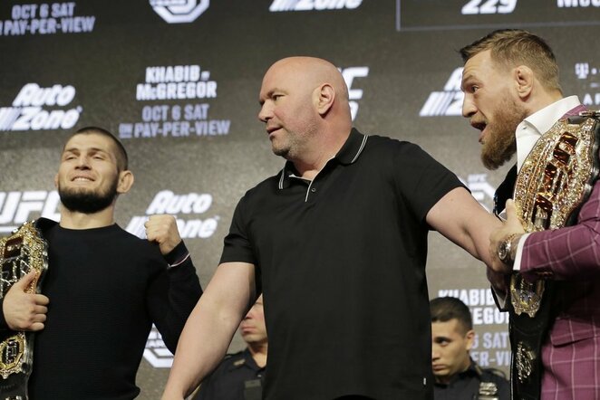 Chabibas Nurmagomedovas, Dana White'as ir Conoras McGregoras | Scanpix nuotr.