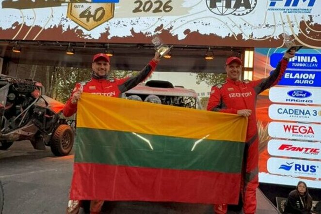 „Izoton Sport“ ekipažas pasaulio čempionato etape Argentinoje | Komandos nuotr.