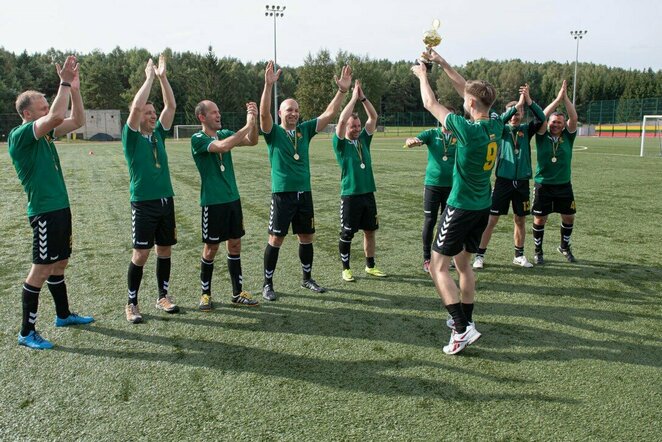 Įvyko jubiliejinės KAM ir užsienio gynybos atašė komandų futbolo rungtynės | Alfredo Pliadžio nuotr.