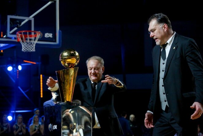 Karaliaus Mindaugo taurė Vidmanto Balkūno / BNS foto nuotr.