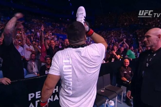 Tai Tuivasa | „Twitter“ nuotr.