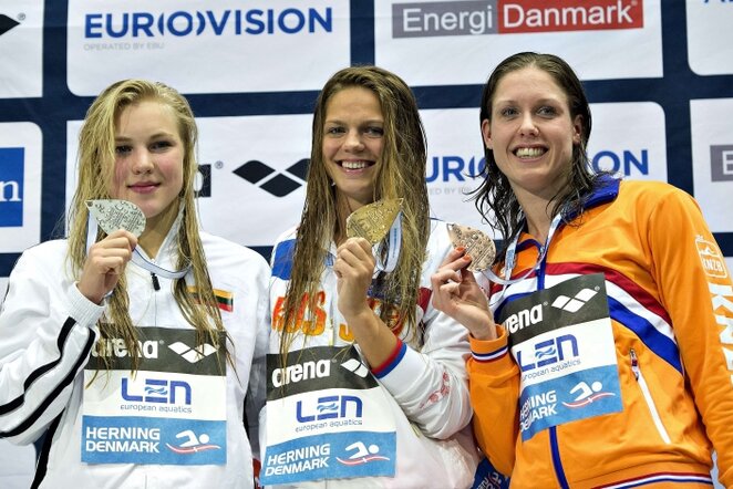 Rūta Meilutytė (kairėje) | AFP/Scanpix nuotr.