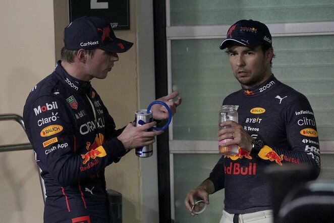 Maxas Verstappenas ir Sergio Perezas | Scanpix nuotr.