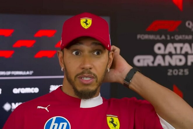 Lewisas Hamiltonas | „Stop“ kadras