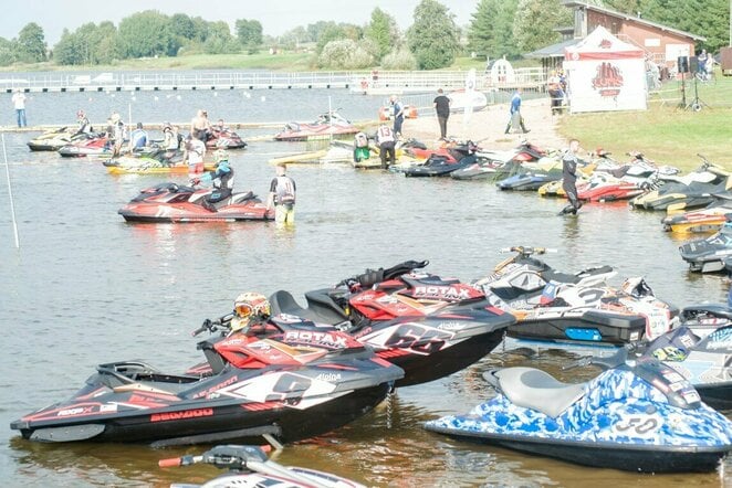 Vandens motociklų varžybos | Organizatorių nuotr.