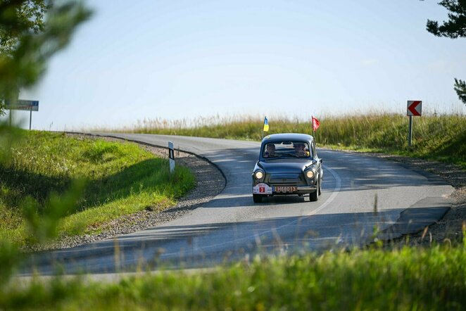 Istorinių automobilių gerbėjai džiugins Aukštaitijos gyventojus | Organizatorių nuotr.