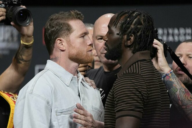 Saulis „Canelo“ Alvarezas ir Terence'as Crawfordas | Scanpix nuotr.
