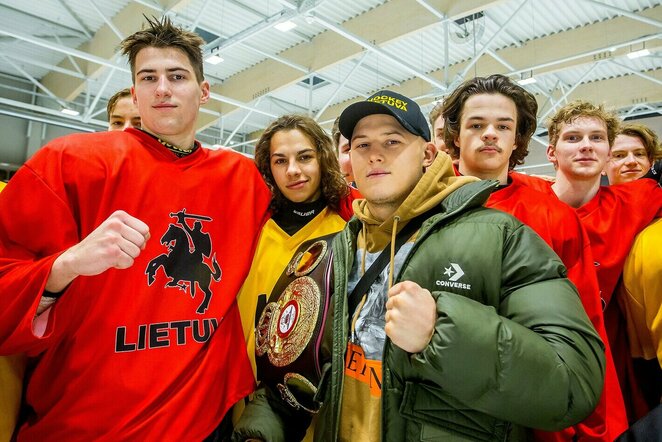 Eimantas Stanionis Kauno ledo rūmuose Lietuvos jaunimą mokė nugalėti jaudulį | hockey.lt nuotr.
