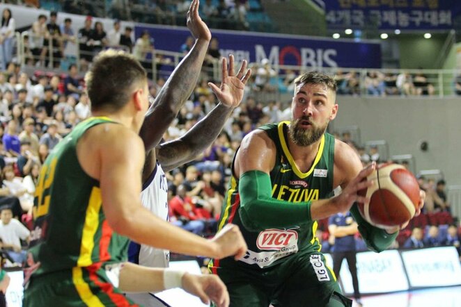 Jonas Valančiūnas | krepsinionamai.lt nuotr.