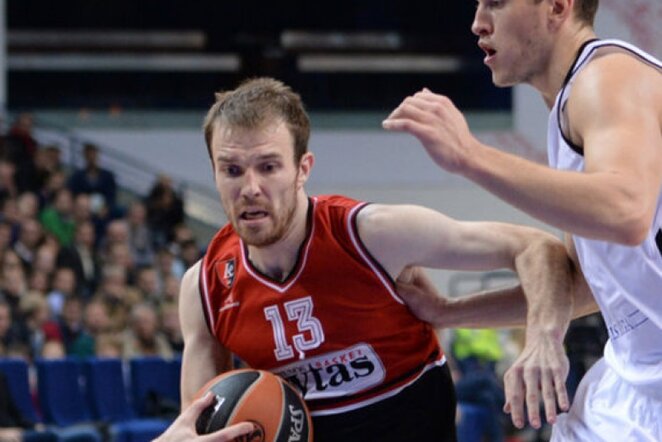 M.Gecevičius sugriebė net 8 atšokusius kamuolius (Fotodiena.lt)