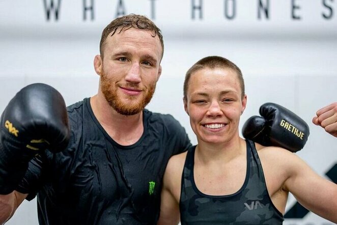 Justinas Gaethje ir Rose Namajunas | Organizatorių nuotr.