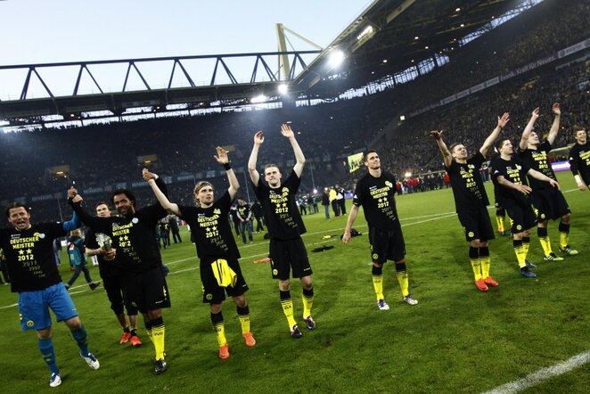 Dortmundo „Borussia“ klubas švenčia Vokietijos čempionų titulą | Reuters/Scanpix nuotr.