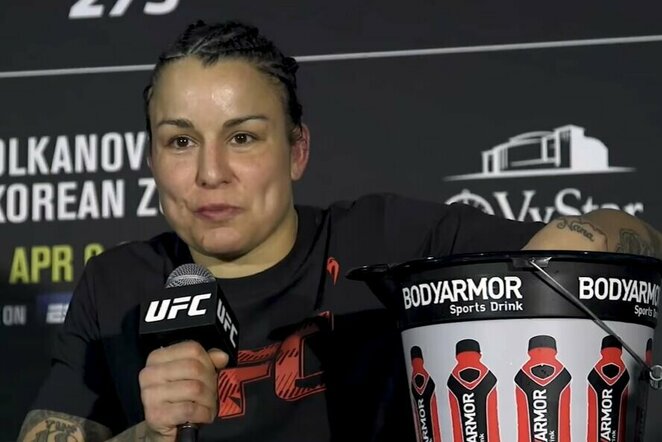 Raquel Pennington | „Stop“ kadras