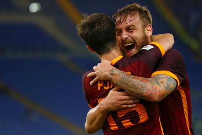 Daniele De Rossi prie pergalės prisidėjo įvarčiu | Reuters/Scanpix nuotr.