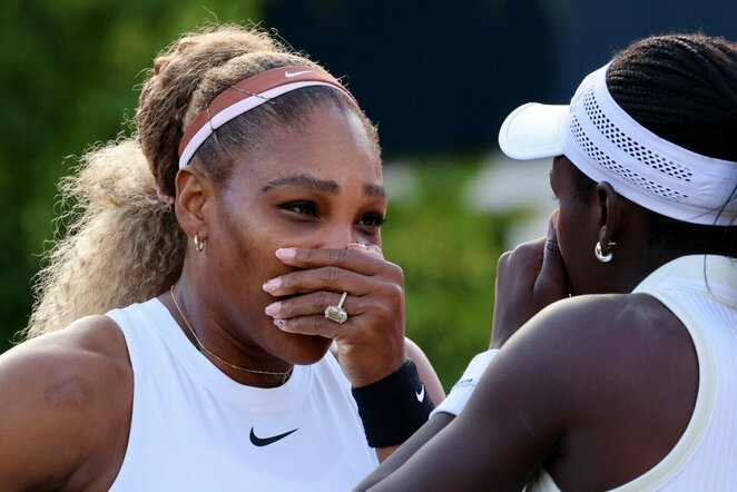 Serena Williams ir Victoria Mboko prieš Erin Routliffe ir Nicolę Melichar-Martinez | EPA nuotr.