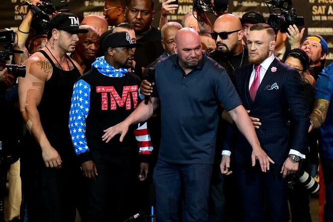 Floydas Mayweatheris, Dana White'as ir Conoras McGregoras | Scanpix nuotr.