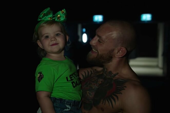 Conoras McGregoras su dukrele | Youtube.com nuotr.