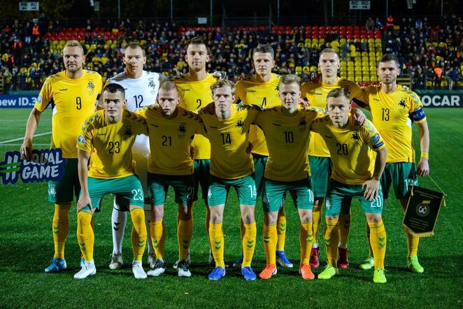 Lietuvos futbolo rinktinė prieš rungtynes su Serbija l Eimanto Genio nuotr.
