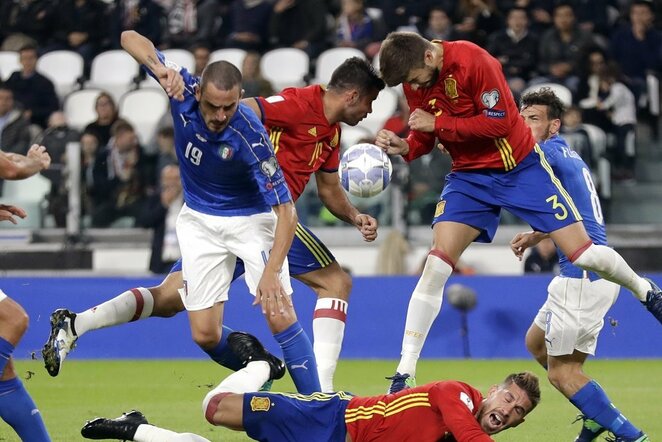 Italijos – Ispanijos rungtynių akimirka | Scanpix nuotr.
