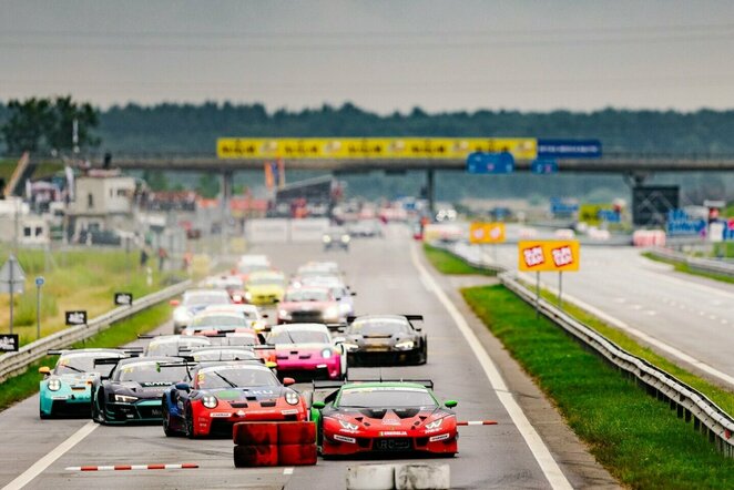 Lietuje duotas startas 27-osioms „Aurum 1006 km powered by Hankook“ lenktynėms | Andriaus Lauciaus nuotr.