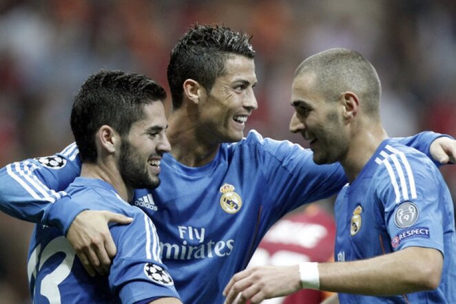 Įvartį švenčiantys Madrido komandos futbolininkai | Reuters/Scanpix nuotr.