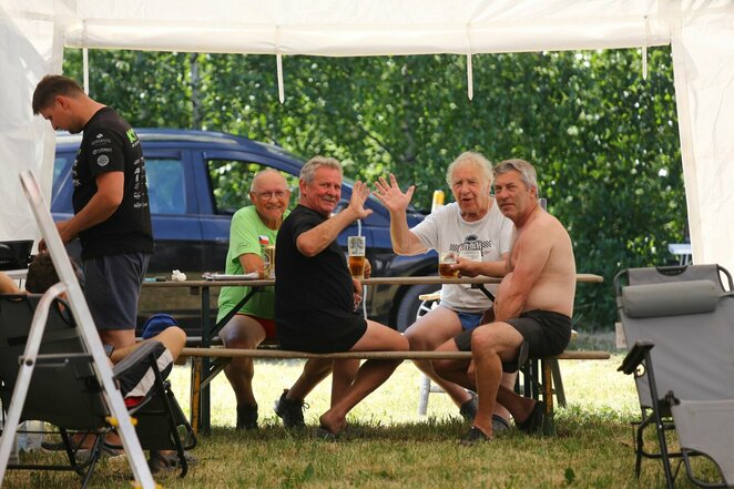 Vilkyčiuose pildosi Europos autokroso čempionato etapo dalyvių parkas | Organizatorių nuotr.