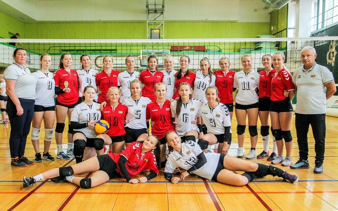 Lietuvos jaunimo merginų tinklinio rinktinė | Organizatorių nuotr. Lietuvos jaunimo merginų tinklinio rinktinė | Organizatorių nuotr.