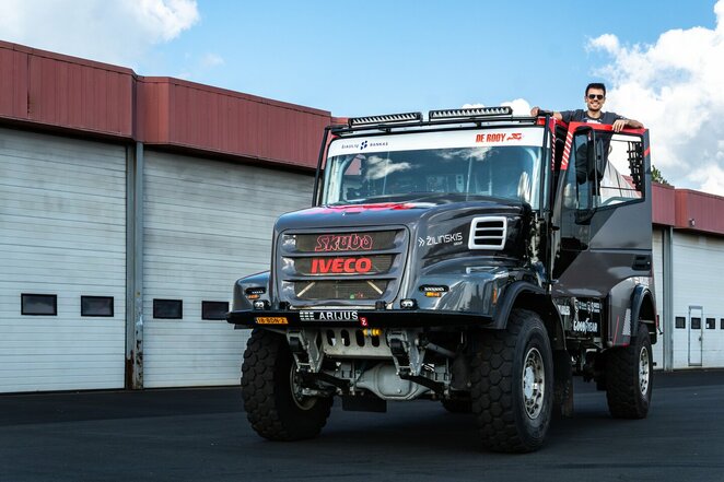 Vaidotas Žala sės prie sunkvežimių vairo | Organizatorių nuotr. Vaidotas Žala sės prie sunkvežimių vairo | Organizatorių nuotr.