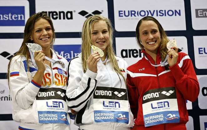 Rūta Meilutytė po 2013 Europos čempionato 100 metrų krūtine finalo | Scanpix nuotr.