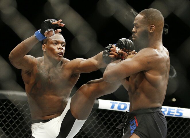 Jono Joneso ir Ovince'o Saint Preux kova | Scanpix nuotr. Jono Joneso ir Ovince'o Saint Preux kova | Scanpix nuotr.