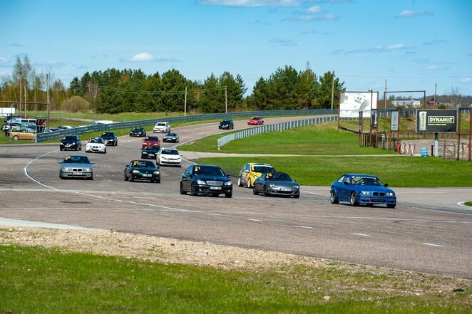 Lietuvos automobilių sporto federacija sezoną pradėjo nemokamu renginiu „Nemuno žiede“ (Nijolė Reškevičienė / „Baltic Karting Academy“) | Organizatorių nuotr.
