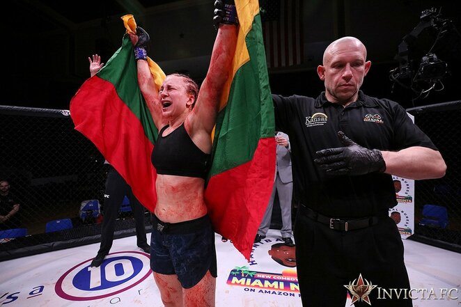 „Invicta FC: Phoenix Series 3“: Julija Stoliarenko prieš Lisą Verzosą (2020.03.06) | Organizatorių nuotr.