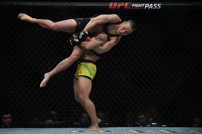 Jessica Andrade ir Rose Namajunas | Scanpix nuotr. Jessica Andrade ir Rose Namajunas | Scanpix nuotr.