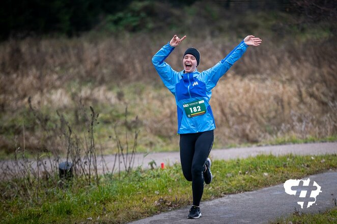 LBT bėgikai Lietuvos karių dieną paminėjo Tauragėje | Roko Lukoševičiaus nuotr. LBT bėgikai Lietuvos karių dieną paminėjo Tauragėje | Roko Lukoševičiaus nuotr.