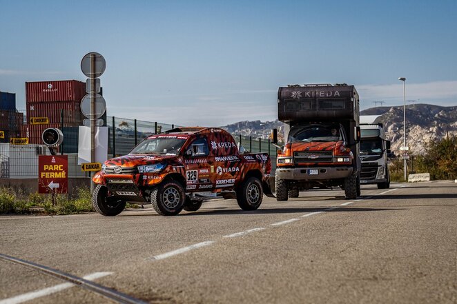 „KREDA“ Dakaro komandos technika jau pakeliui į Saudo Arabiją | Vytauto Dranginio nuotr.
